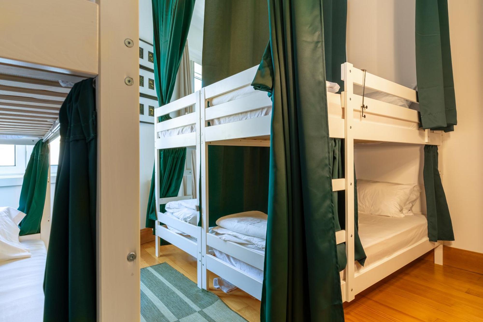 Cozy Nest Hostel Porto Exterior photo