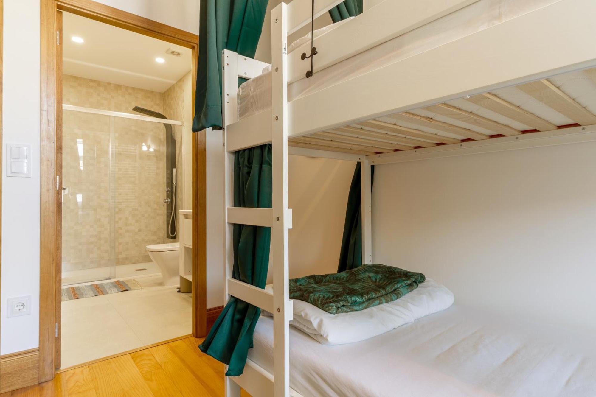 Cozy Nest Hostel Porto Exterior photo